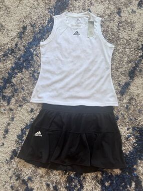Adidas tennis White Tank & Black Tennis Skort Set size L New with tags